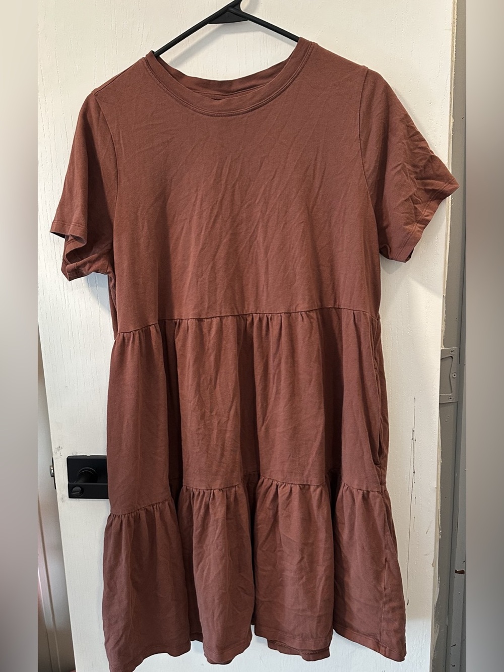 Old Navy Short-Sleeve Tiered Mini Swing Dress Brown Large